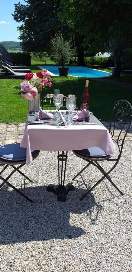 Le Mouton Bed & Breakfast Blaison Bagian luar foto