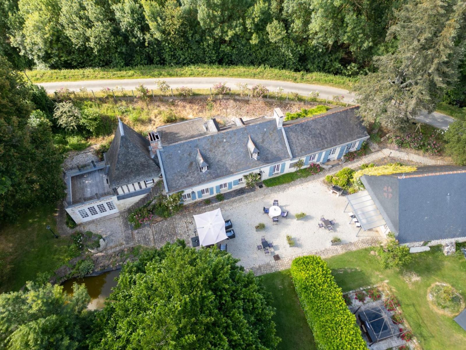 Le Mouton Bed & Breakfast Blaison Bagian luar foto